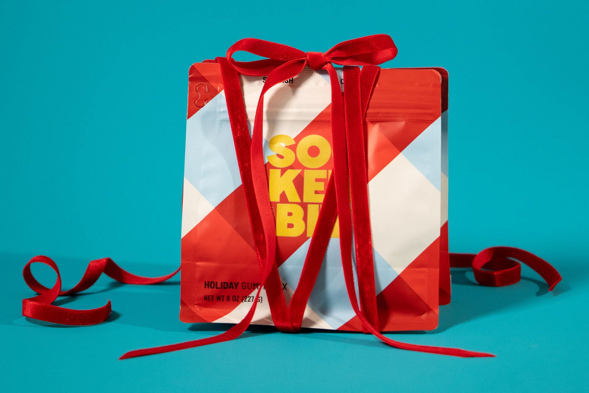 <p>SHOP<br/>HOLIDAY</p>